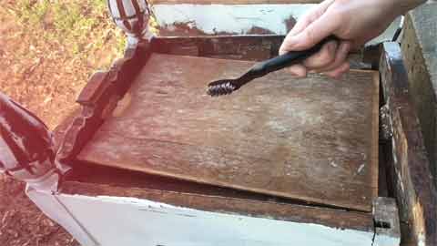 How to Remove Mold from Rough Cut Wood