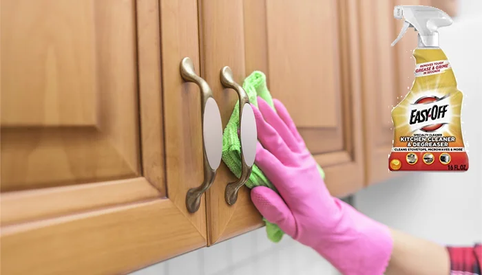 cleaner for greasy cabinets
