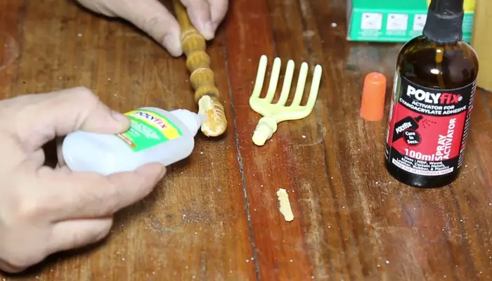 Glue for Wood to Plastic