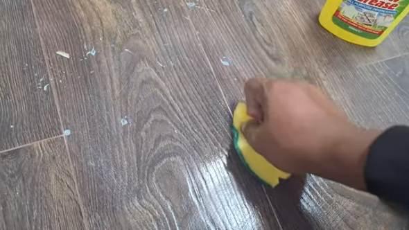 Discover the Secrets of How to Remove Dried Latex Paint From Hardwood Floors