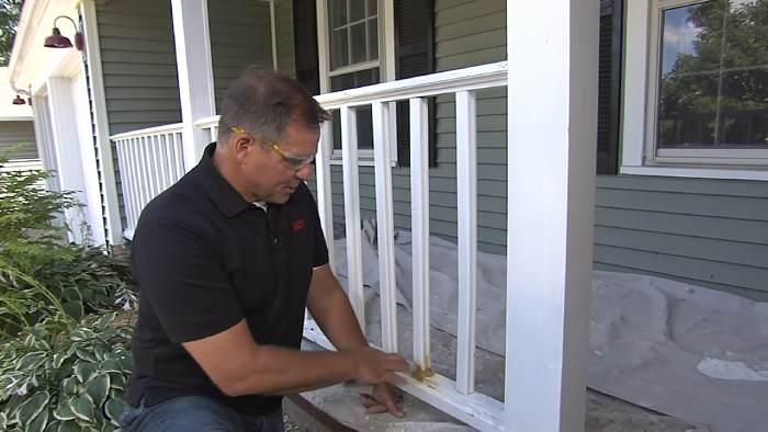 How to Remove Paint from Wood Porch Railings: 4 Solutions [DIY]
