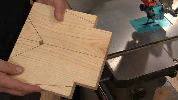 Eight Easy Steps on How to Cut a 45 Degree Angle with a Bandsaw
